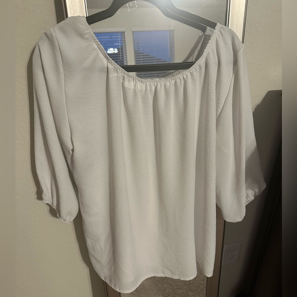 Star Vixen White Balloon Sleeve Top 1X - Picture 4 of 6